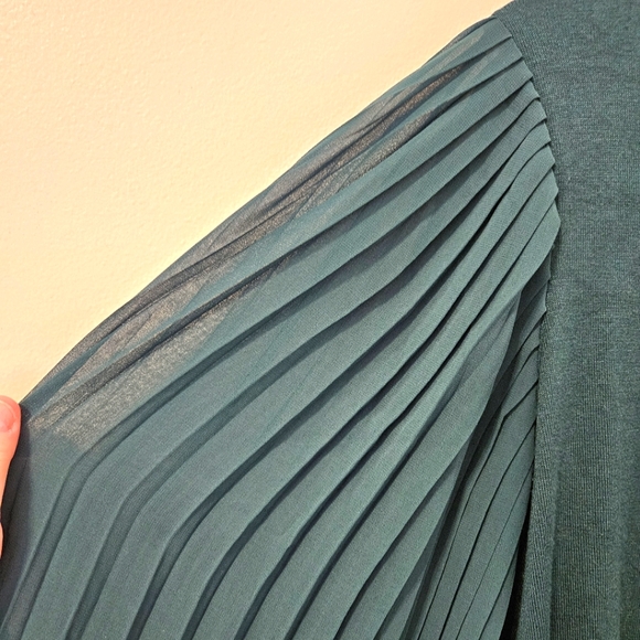 Adrianna Papell Womens Long Sleeve Top Soft Cozy Pleated Sleeve Holiday Green L - Picture 7 of 11